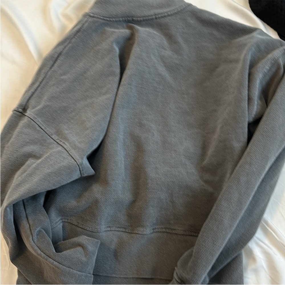 Like new Talentless women’s 1/4 zip